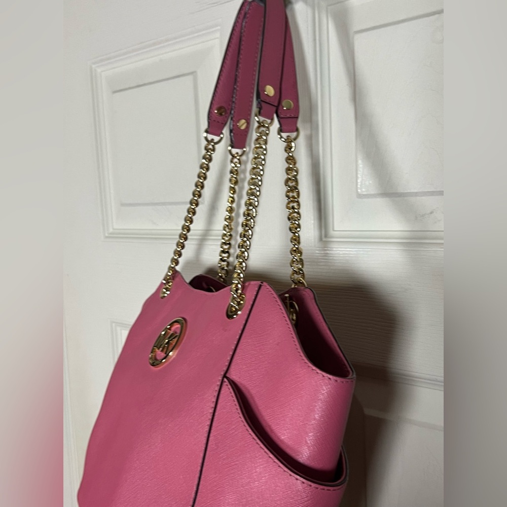 Michael Kors Pink Saffiano Leather Tote Gold Chain Shoulder Bag - Picture 4 of 16